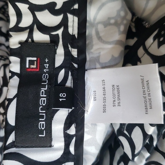 LAURA Plus Capri Pants White Black Floral Design Women's Plus Size 18 - Picture 4 of 10